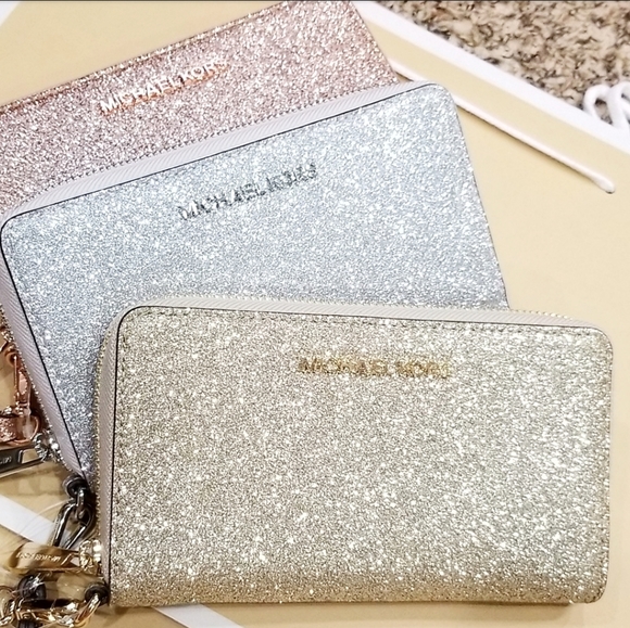 🔥LAST 1🔥NWT MK GLITTER LEATHER WRISLET WALLET - Picture 5 of 8